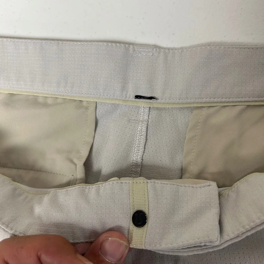 Lululemon Commission Golf Shorts Mens 38 Grey Textured Performance